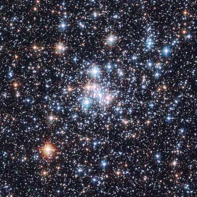 Hot White Dwarf Shines in Young Star Cluster NGC 1818 (Public Domain via Hubble)